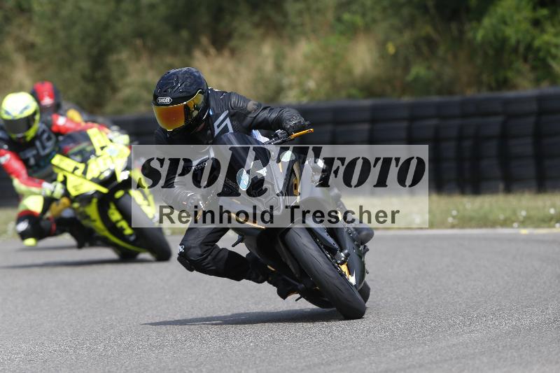 /30 23.06.2025 Get Faster Caremotion ADR/Rider Academy gruen/64